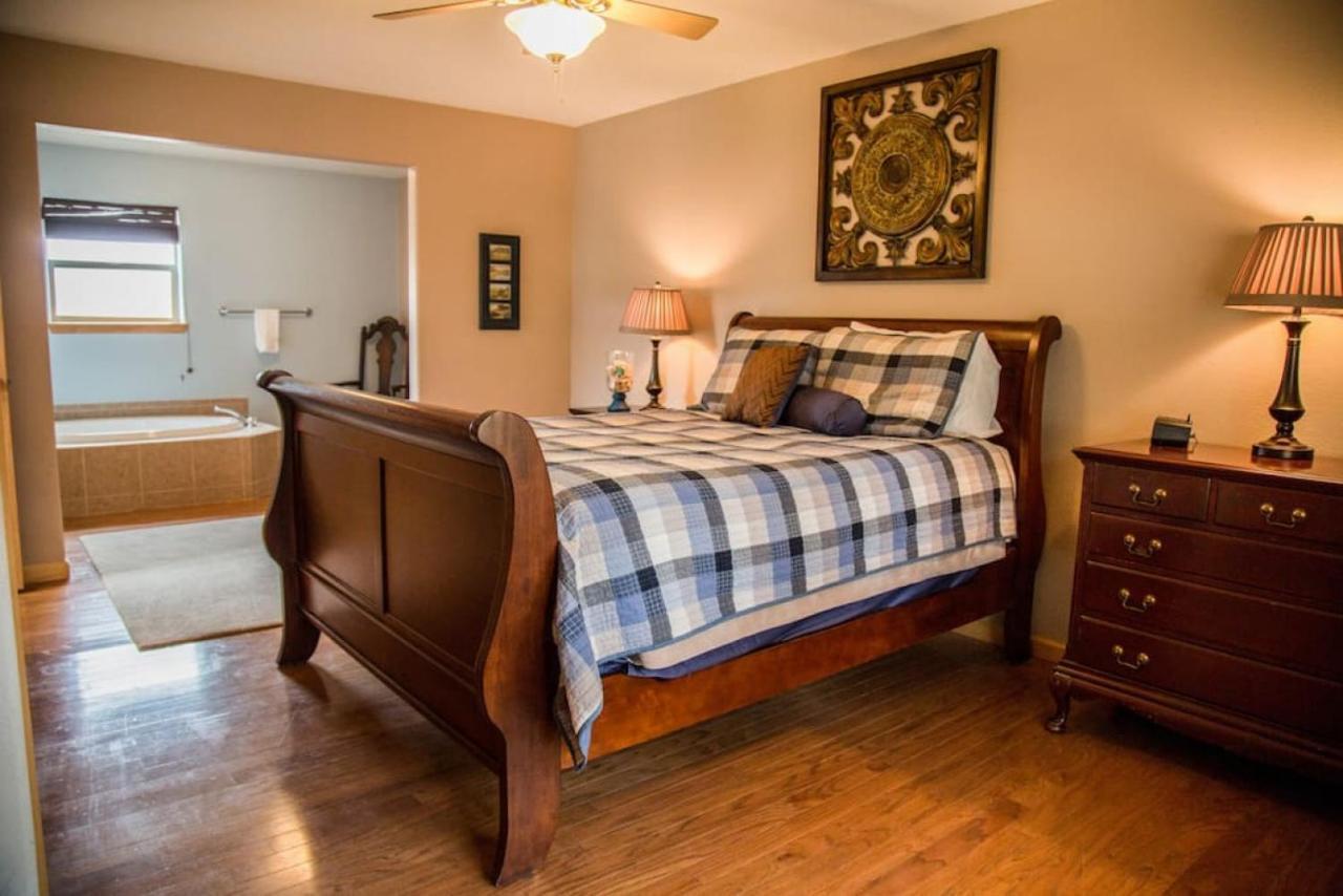 Twin Owls Lodge, Great For Families Master Bedroom, Loft, Full Kitchen, Dogs Ok Estes Park Ngoại thất bức ảnh